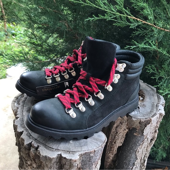 Sorel Ainsley Conquest Black Hiking Boots - Waterproof Suede Leather - Picture 1 of 13